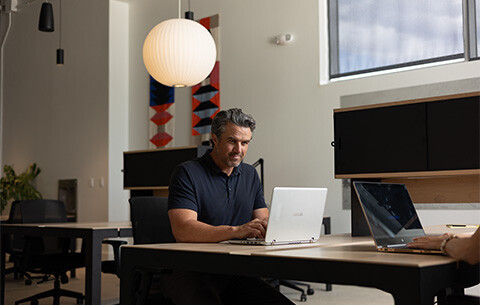 Resident Desk